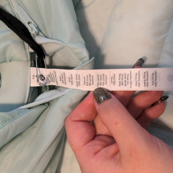 NWT Lululemon Down For it All Jacket (10) - Picture 9 of 9